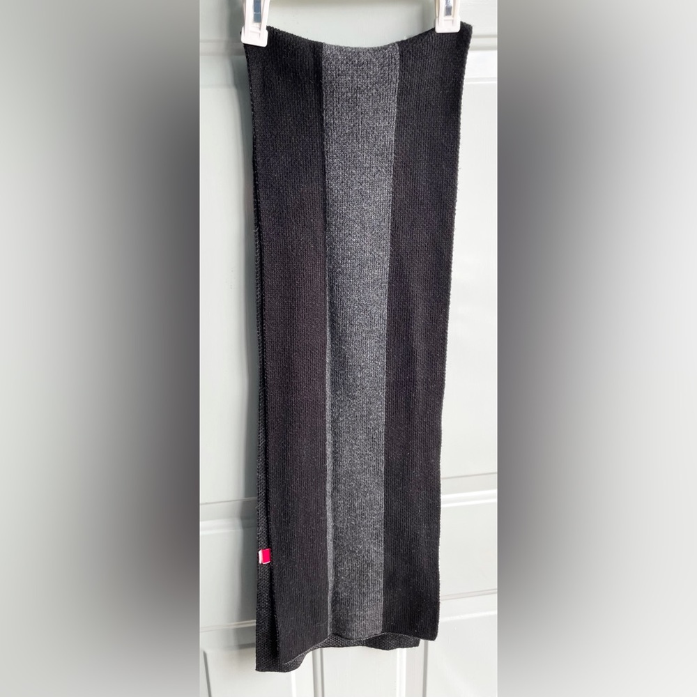 Warm winter scarf black grey stripe